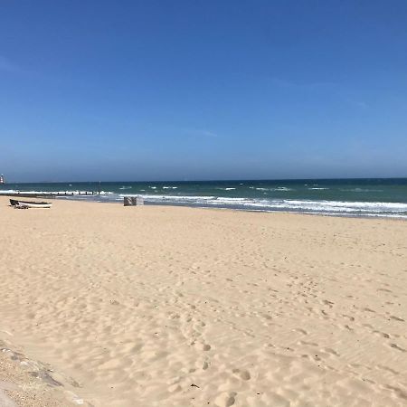 דירות בורנמות' Seaside Living מראה חיצוני תמונה